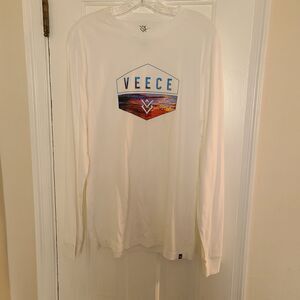 Veece Long Sleeved T Shirt NWOT Size Medium